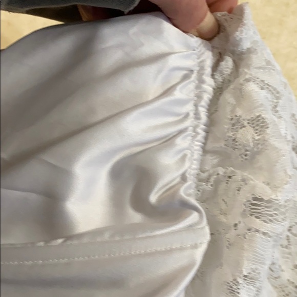 Guess corset style crop top - Picture 10 of 10